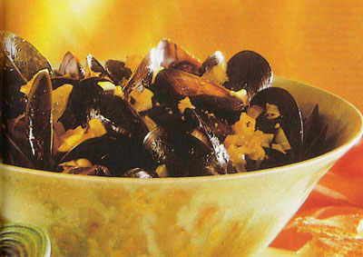 Mosselen in knoflook-sinaasappelsaus